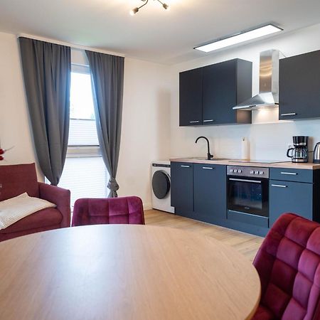 Moebliertes Wohnen - Nina Apartment Rostock Bagian luar foto