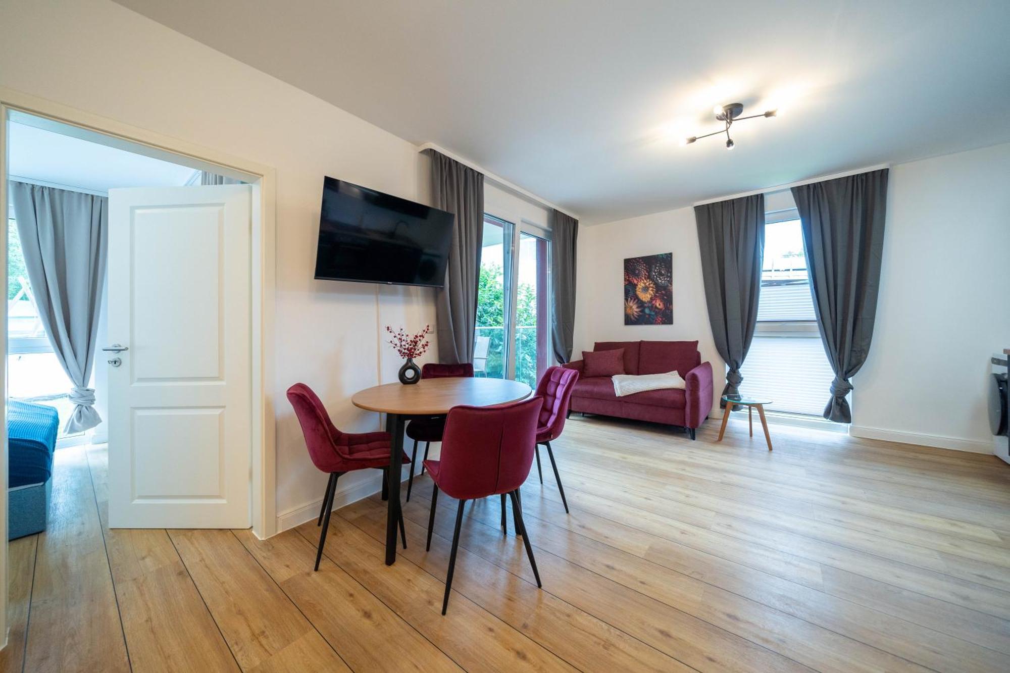 Moebliertes Wohnen - Nina Apartment Rostock Bagian luar foto
